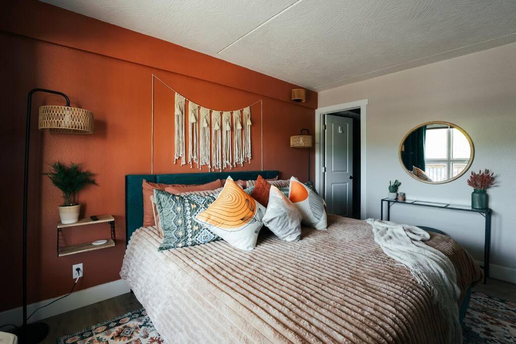 Pet Friendly Boho Condo With Pool--Fitness Center--Next To The Branson Landing--Close To Convention Center And Kanakuk Екстер'єр фото